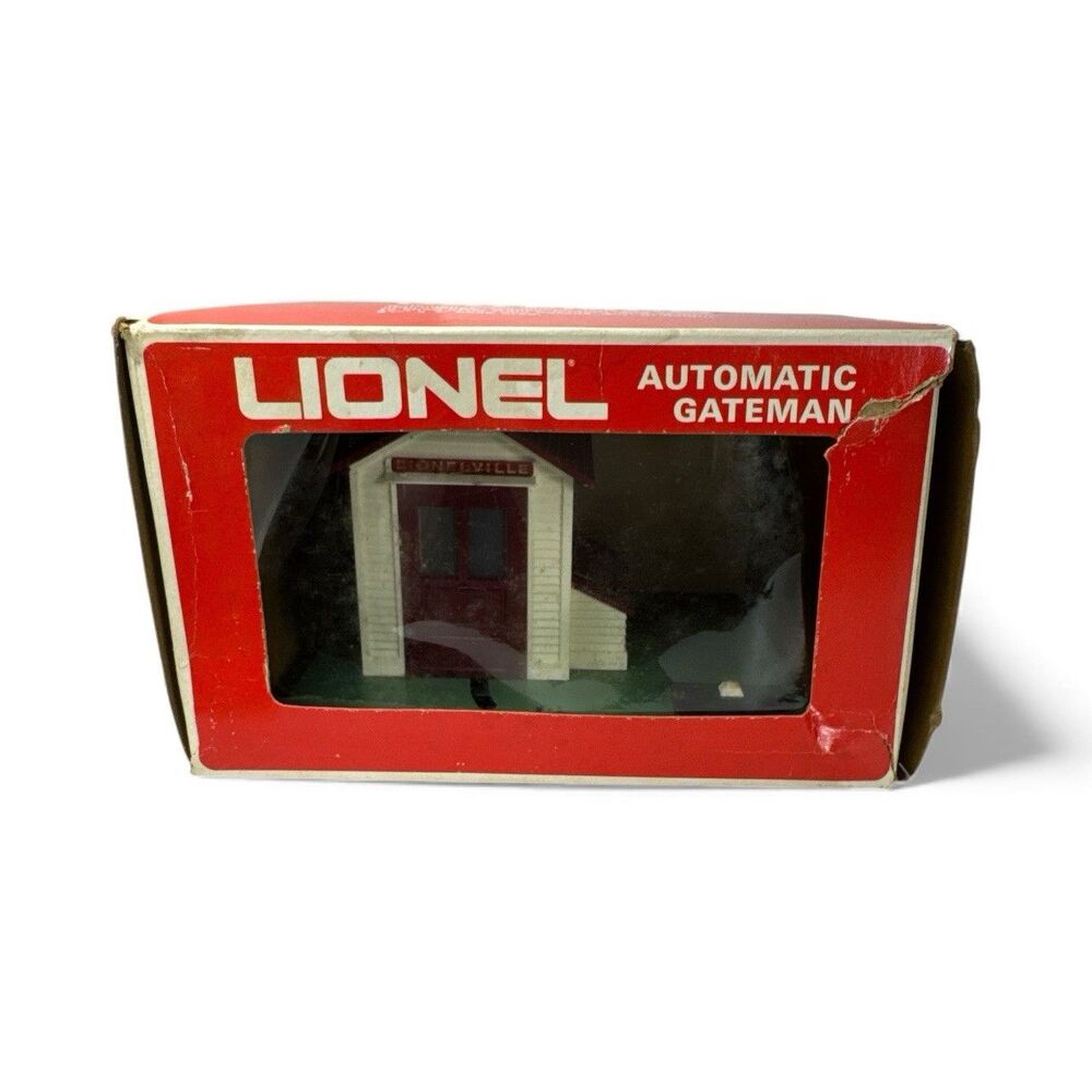 Lionel 6-2145 Automatic Gateman With Original Box